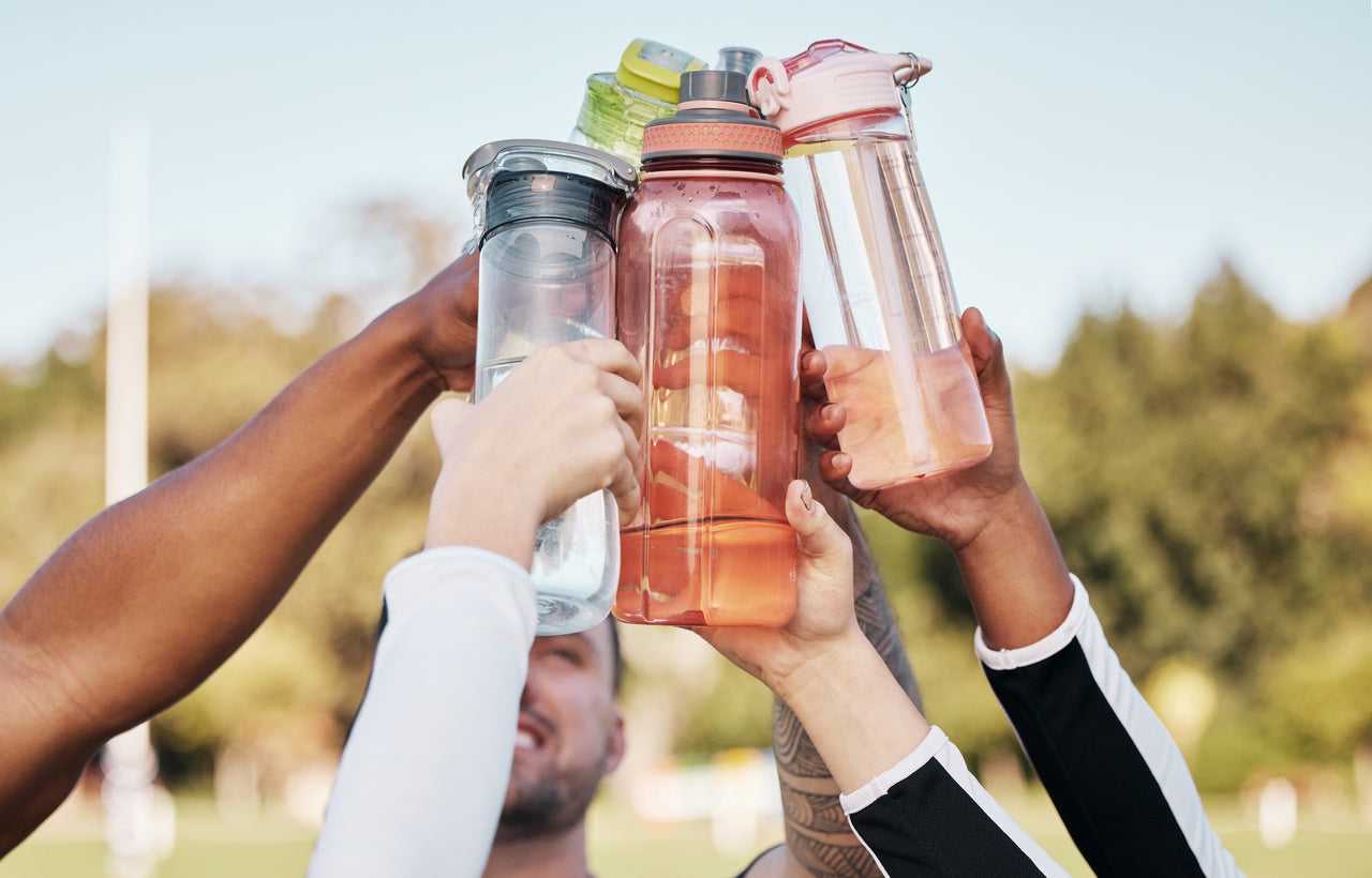 WATER AND PROTEIN BOTTLES AND SHAKERS